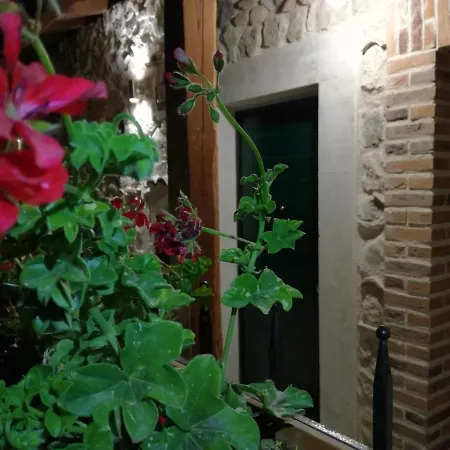 Couette-café Antico Borgo 3*
