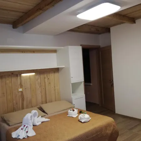 Antico Borgo 3*