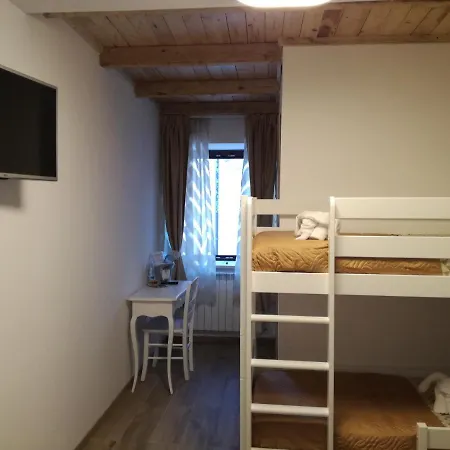 Couette-café Antico Borgo 3*