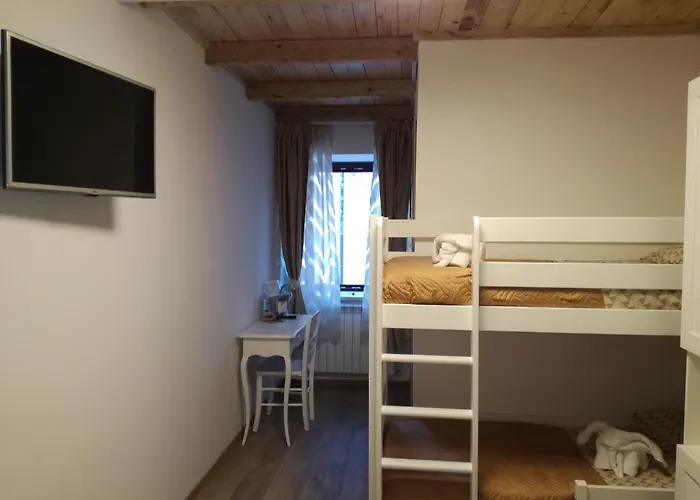 Bed and Breakfast Antico Borgo 3*